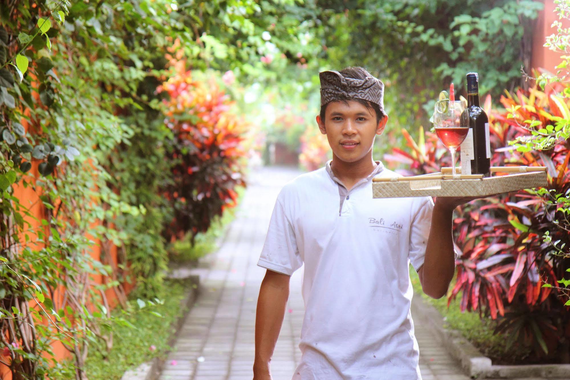 Villa Bali Asri Batubelig Seminyak Eksteriør billede